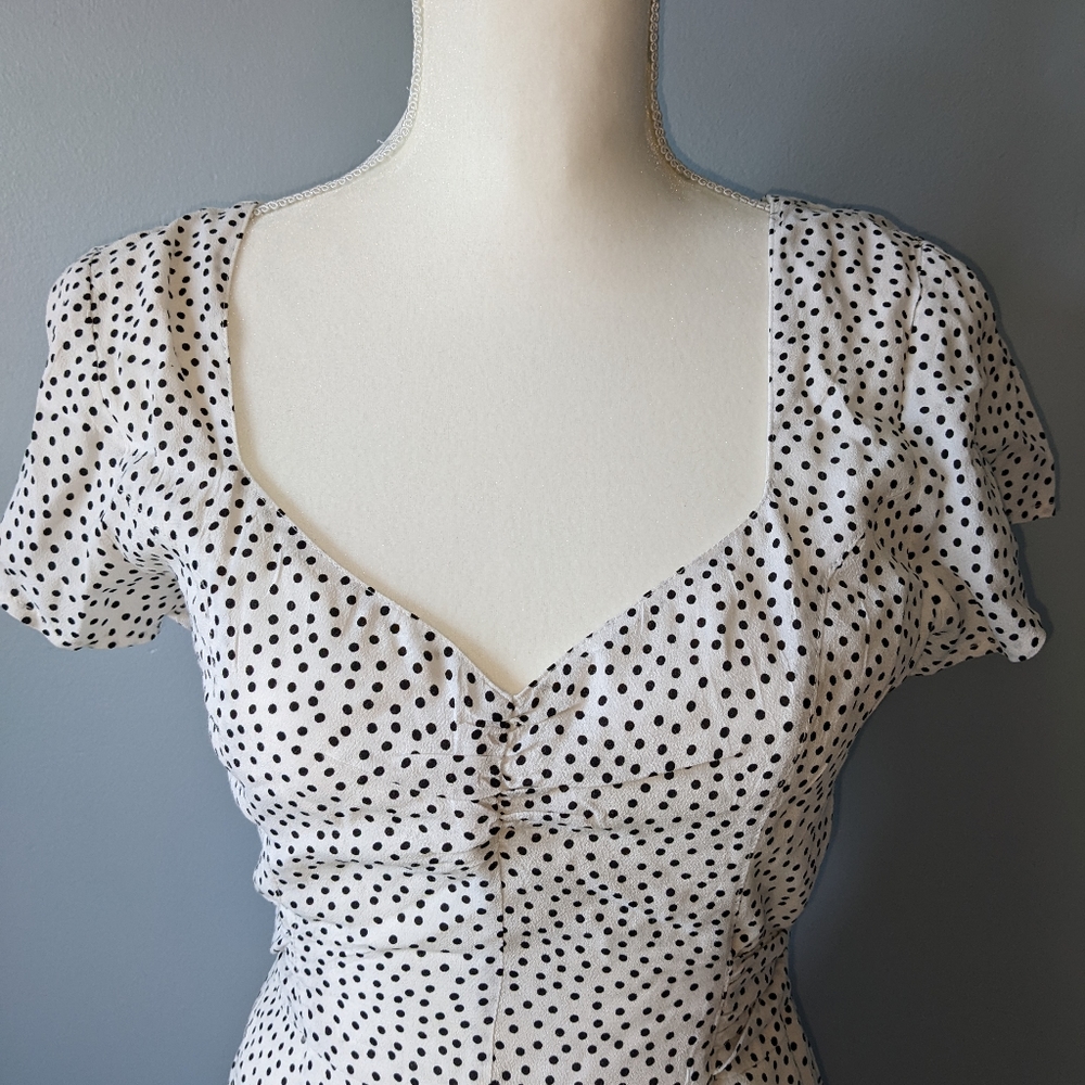 Abercrombie & Fitch White Mini Dress with Black Polka Dots - Picture 2 of 7
